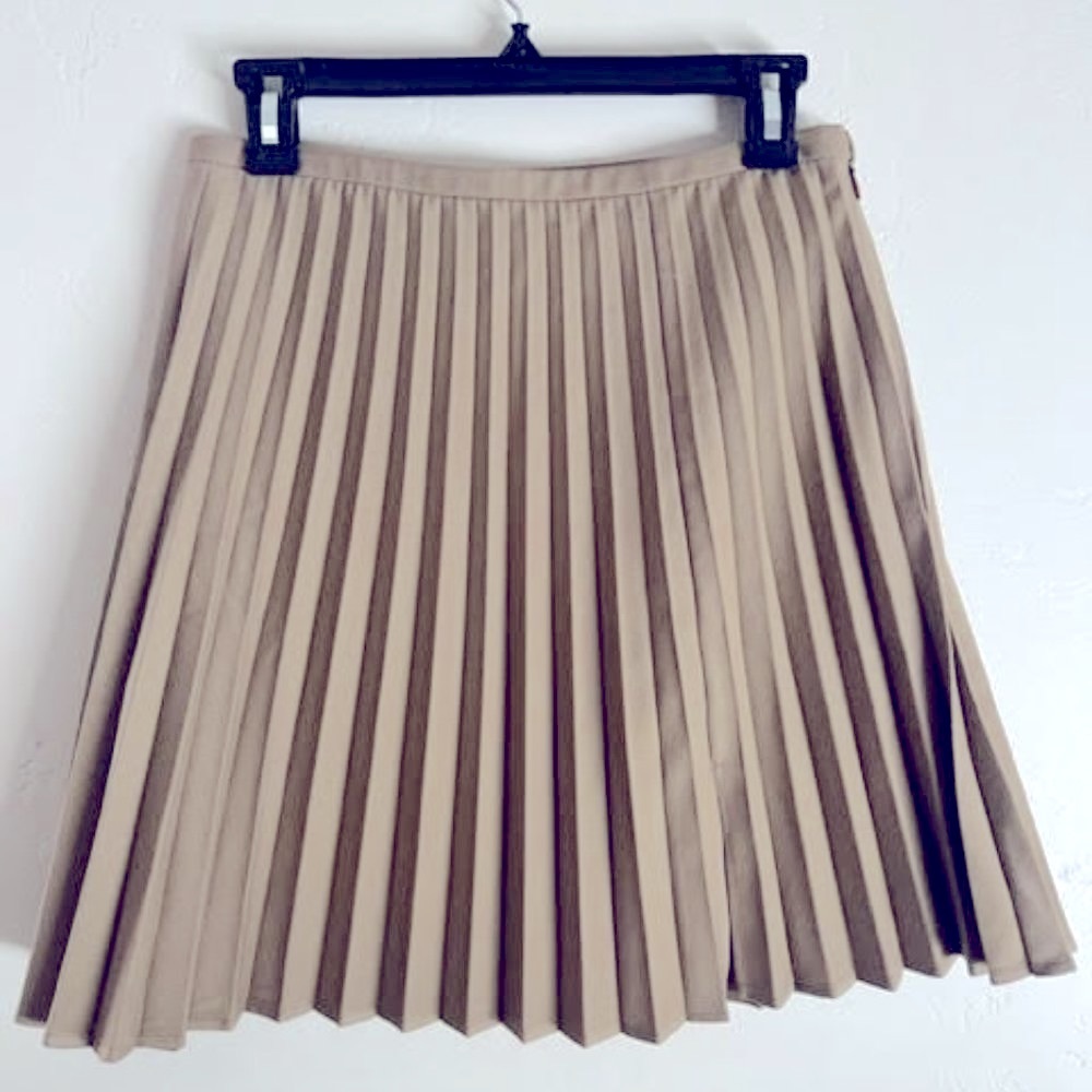 & Other Stories pleated tan skirt, size 6 (38)